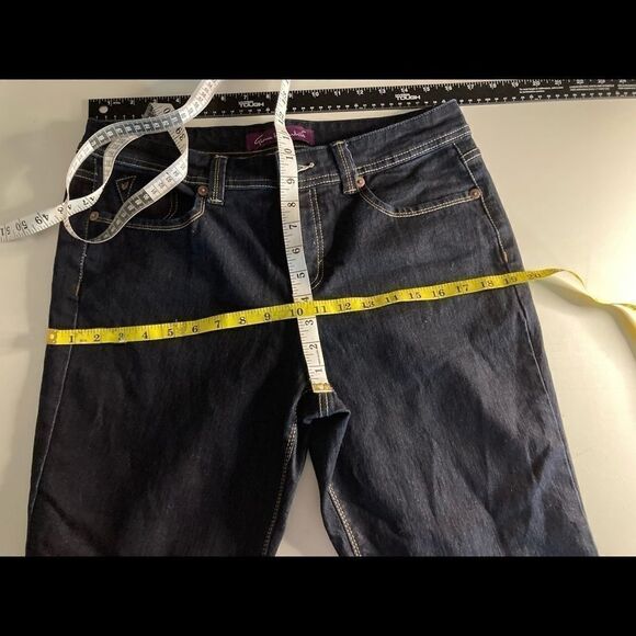 GLORIA VANDERBILT Jeans, dark wash, size 12P‎ - Picture 4 of 15